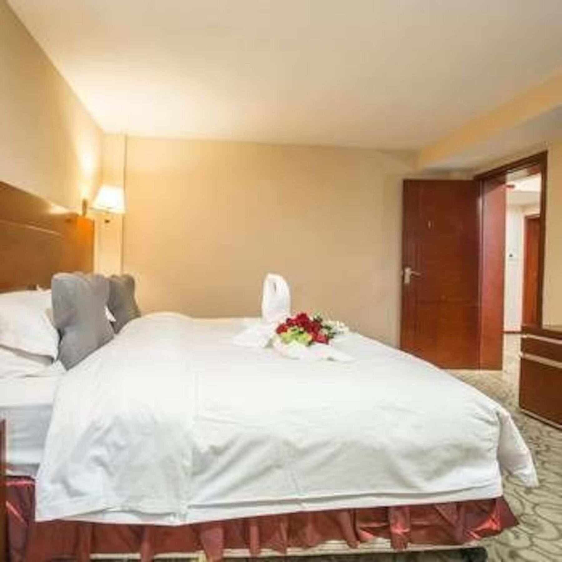 Chonpines Hotel Anshun Dış mekan fotoğraf